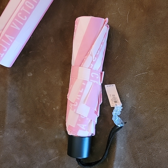 Victoria Secrets Umbrella - Picture 3 of 5